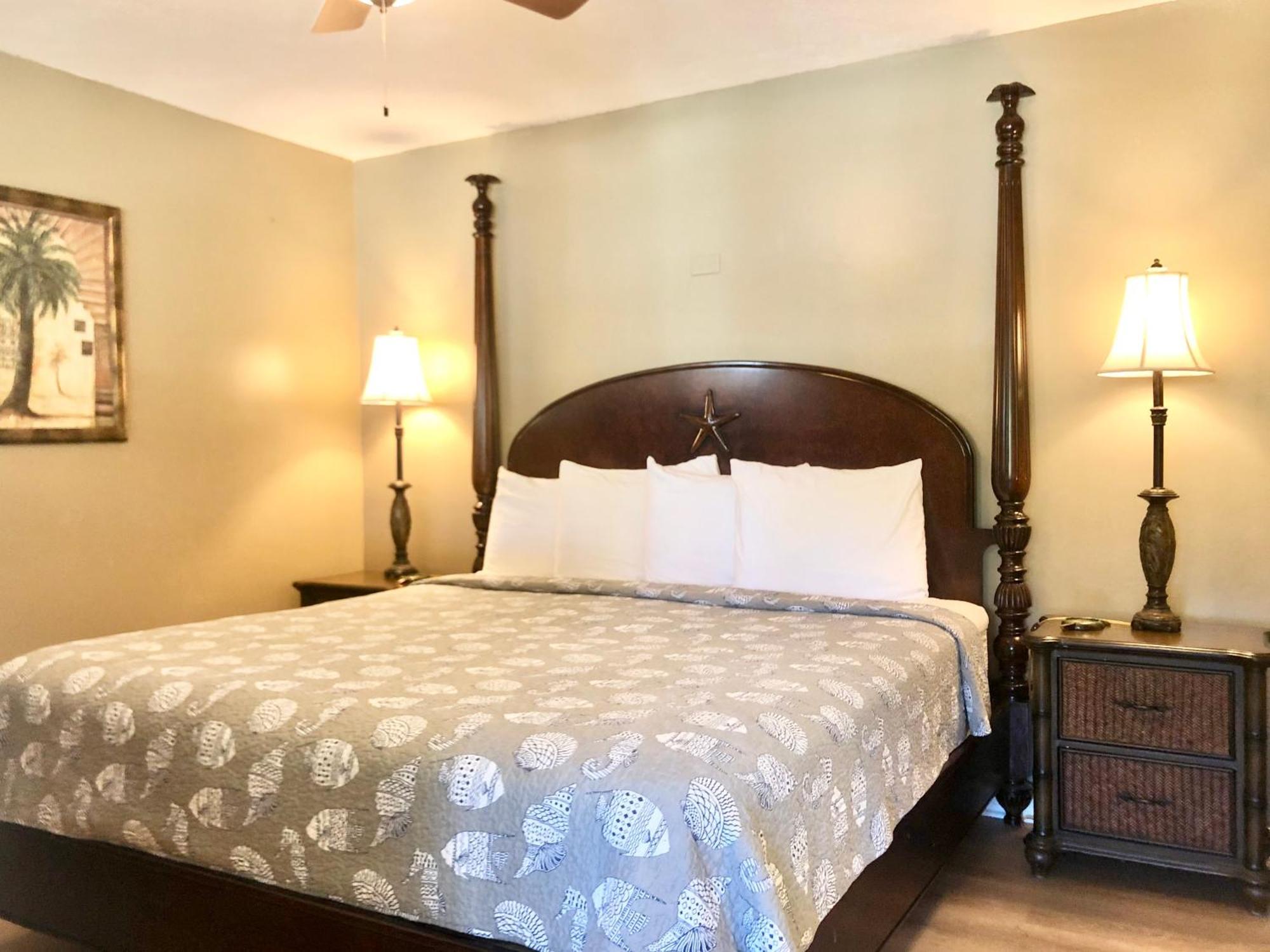 Davis House Inn Себастиан Стая снимка